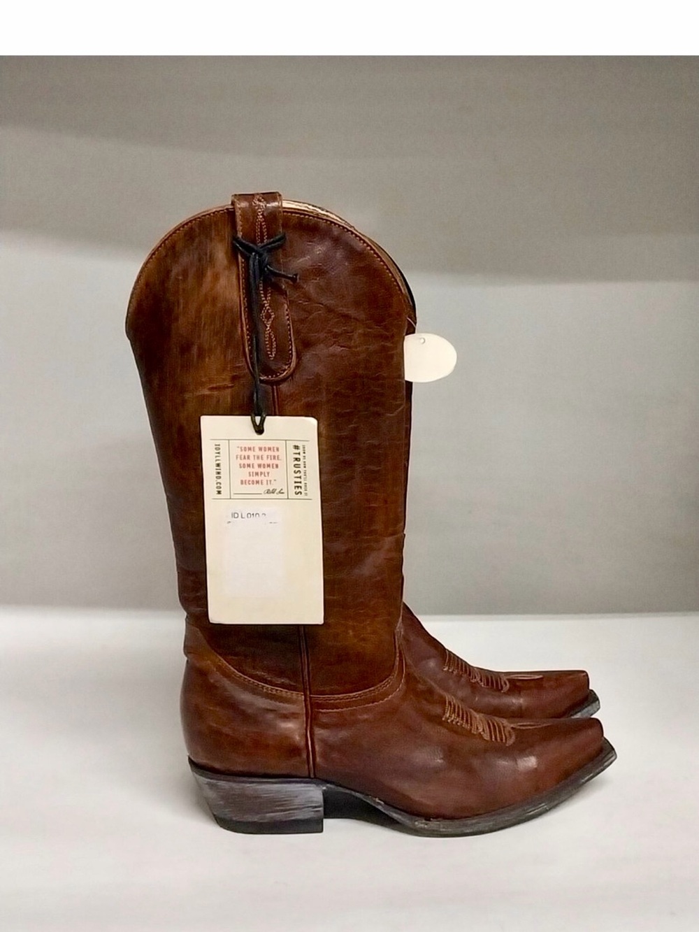 IDYLLWIND WOMEN'S WILDWEST BROWN WESTERN BOOTS - SNIP TOE 6B